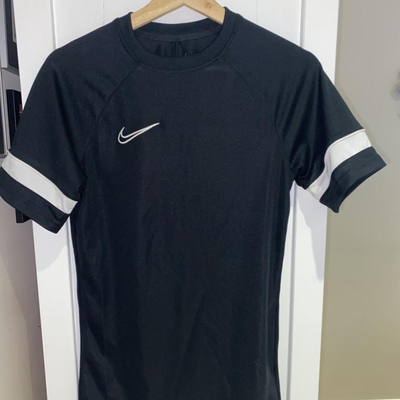 dri fit black t shirt