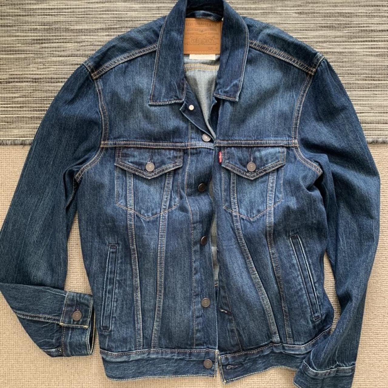 BNWT Levi's Men's The Trucker Jacket Denim Jacket... - Depop