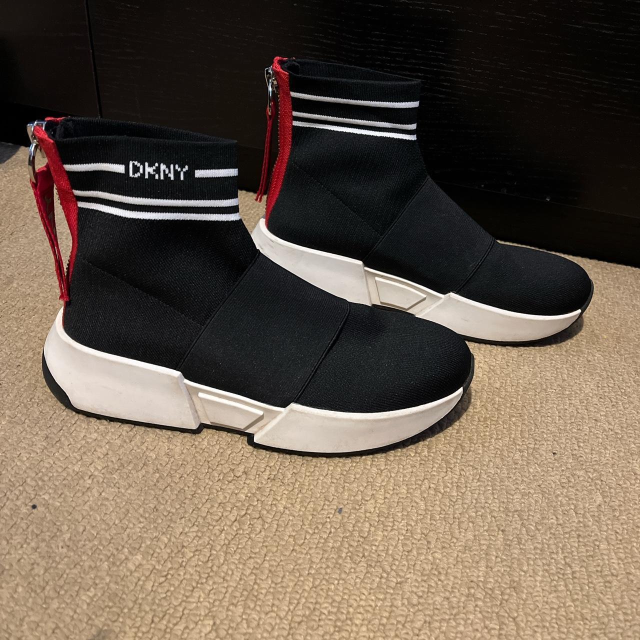 sock trainers size 5