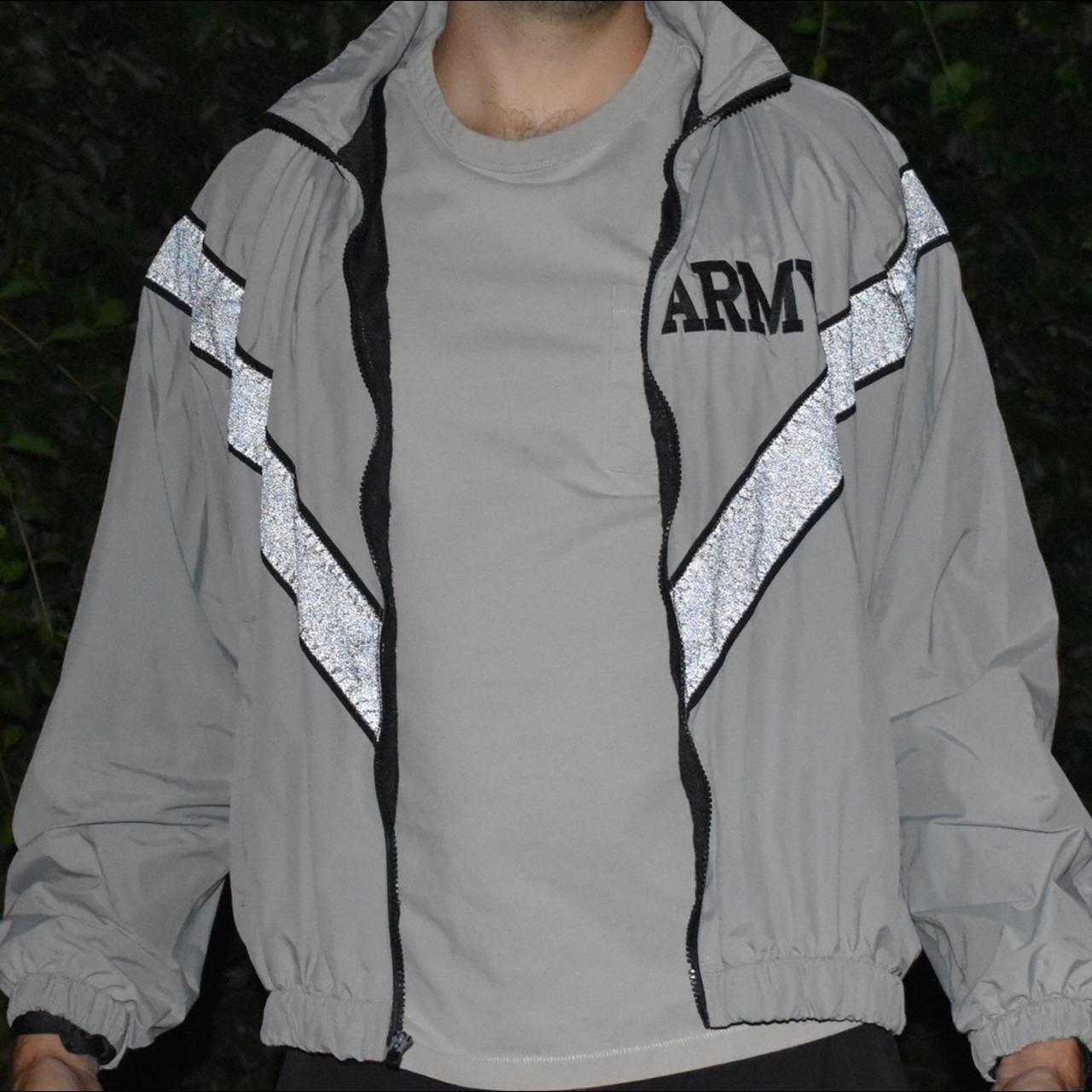 Product Image 3 - Vintage ARMY Jacket

Authentic ARMY Jacket