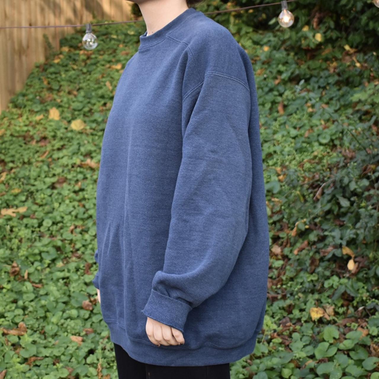 Product Image 3 - Oversized Vintage Wilson Crewneck

Thick and