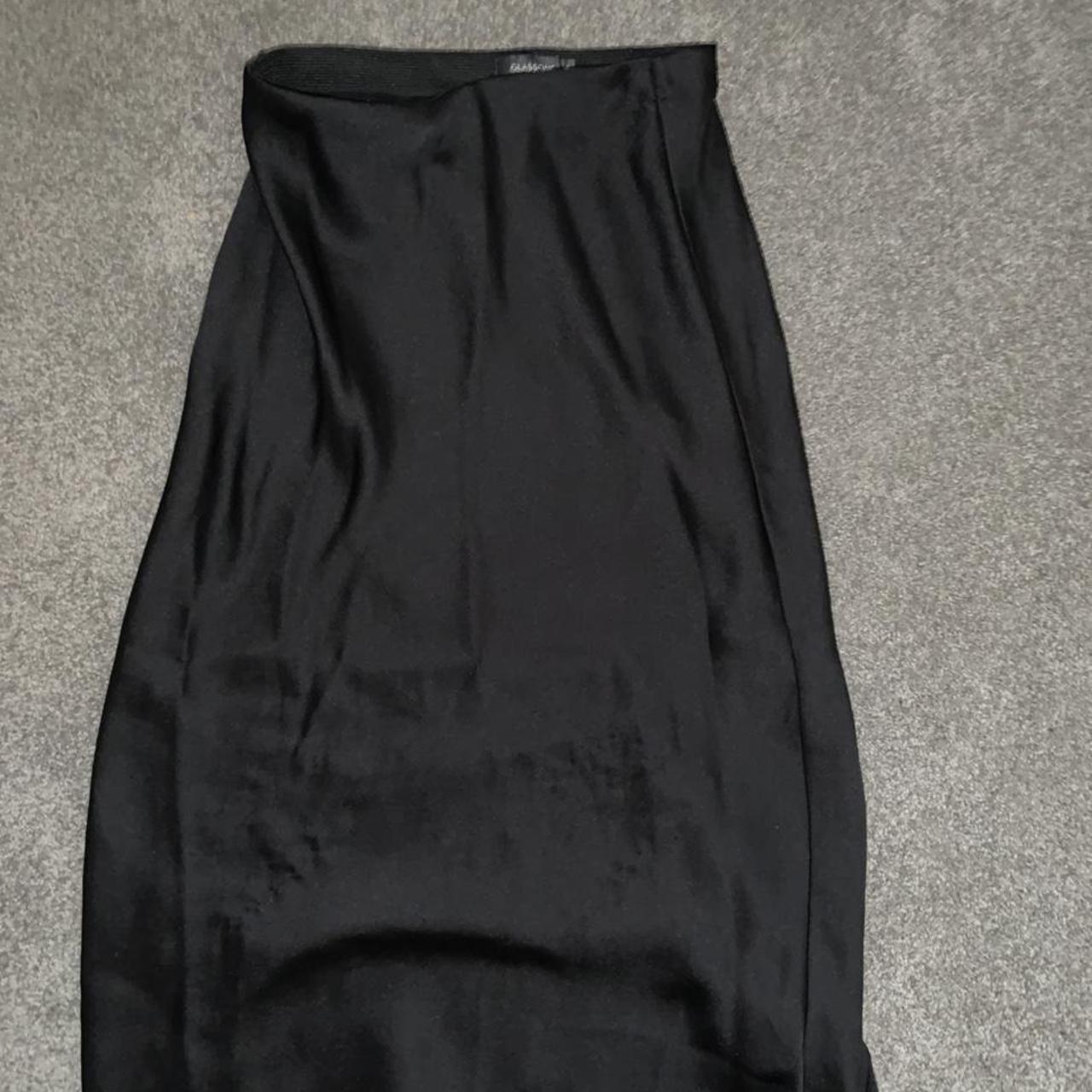 Glassons long black skirt. Abit of pulling on the... Depop