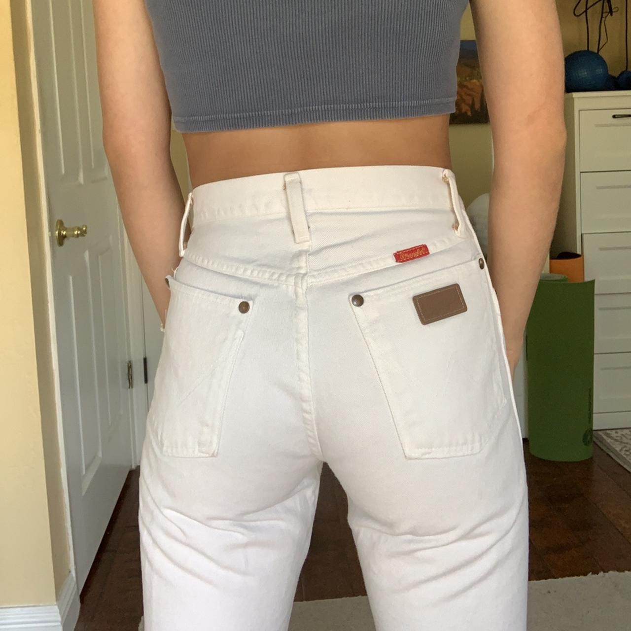 Wrangler Women's White Jeans | Depop