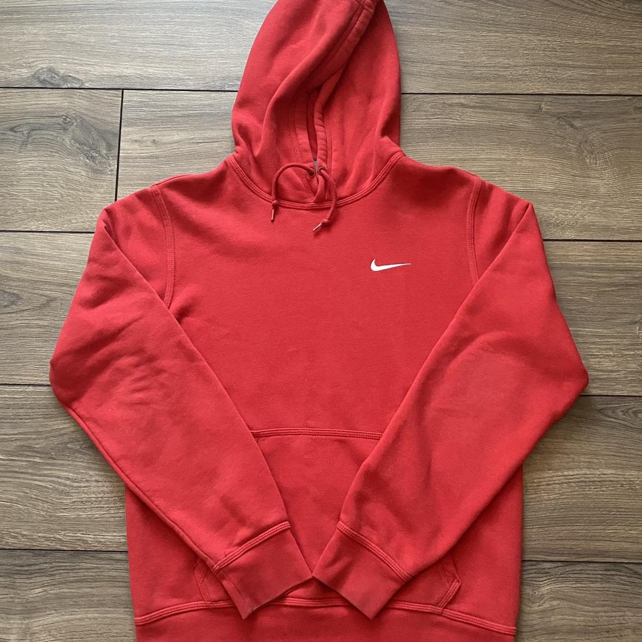 red hoodie men nike