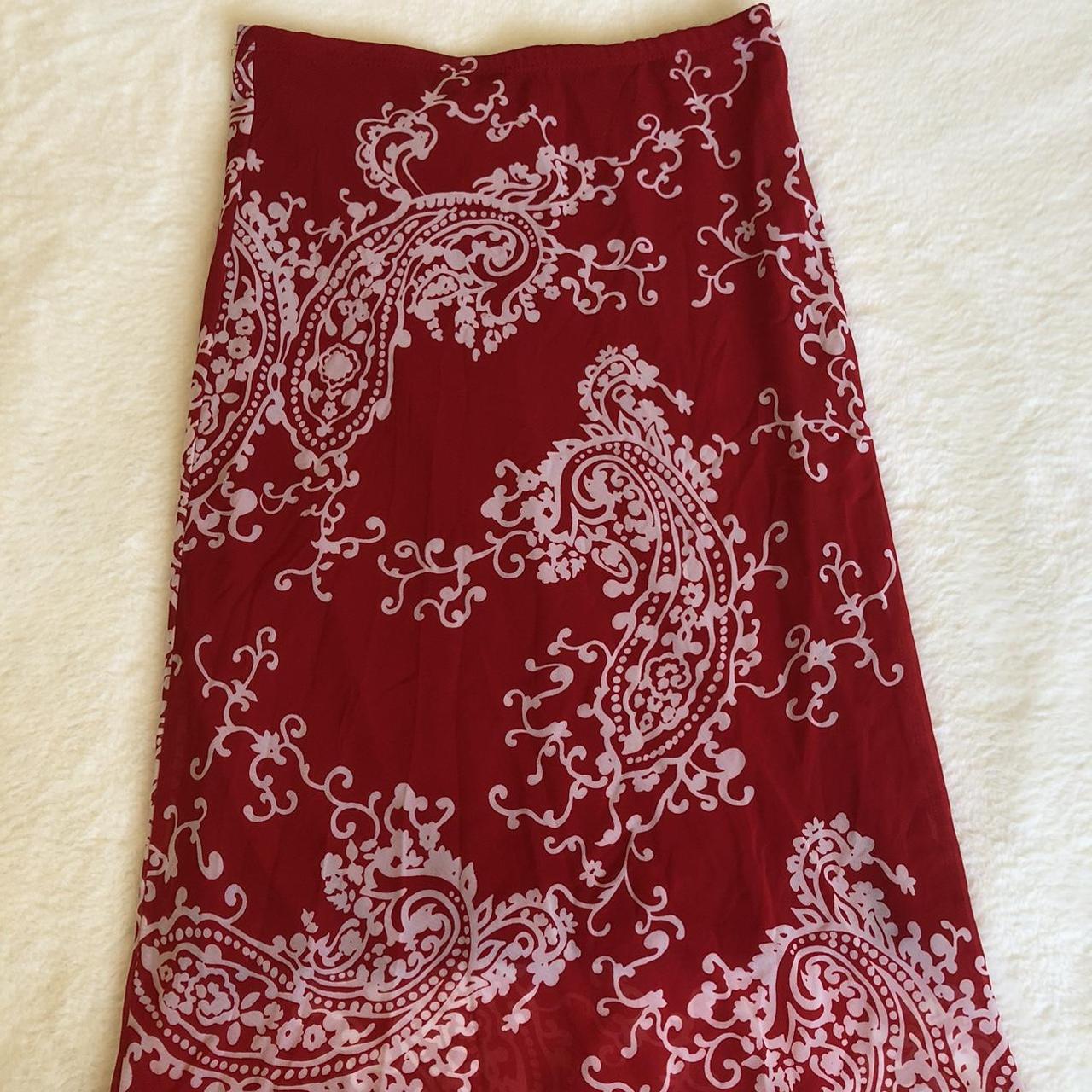 Khaki Krew Women's Red and White Skirt