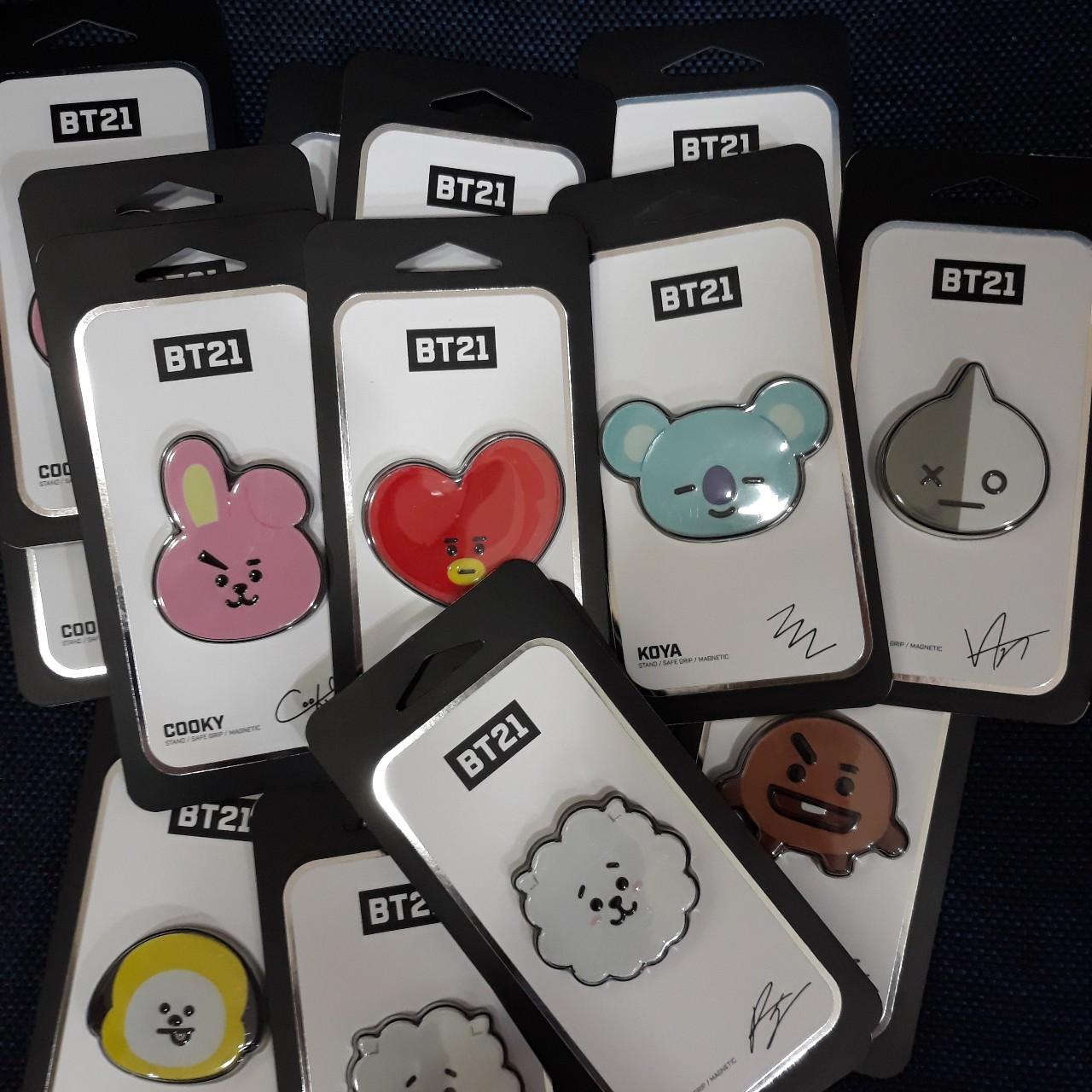 BTS X Line Friends Bt21 phone grip tok All | Depop
