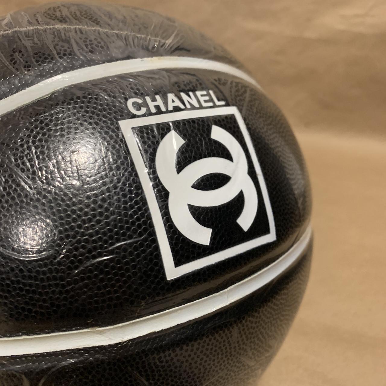 Chanel 04P Black x Grey Sports Logo CC Basketball with Net Bag 6ca126s For  Sale at 1stDibs