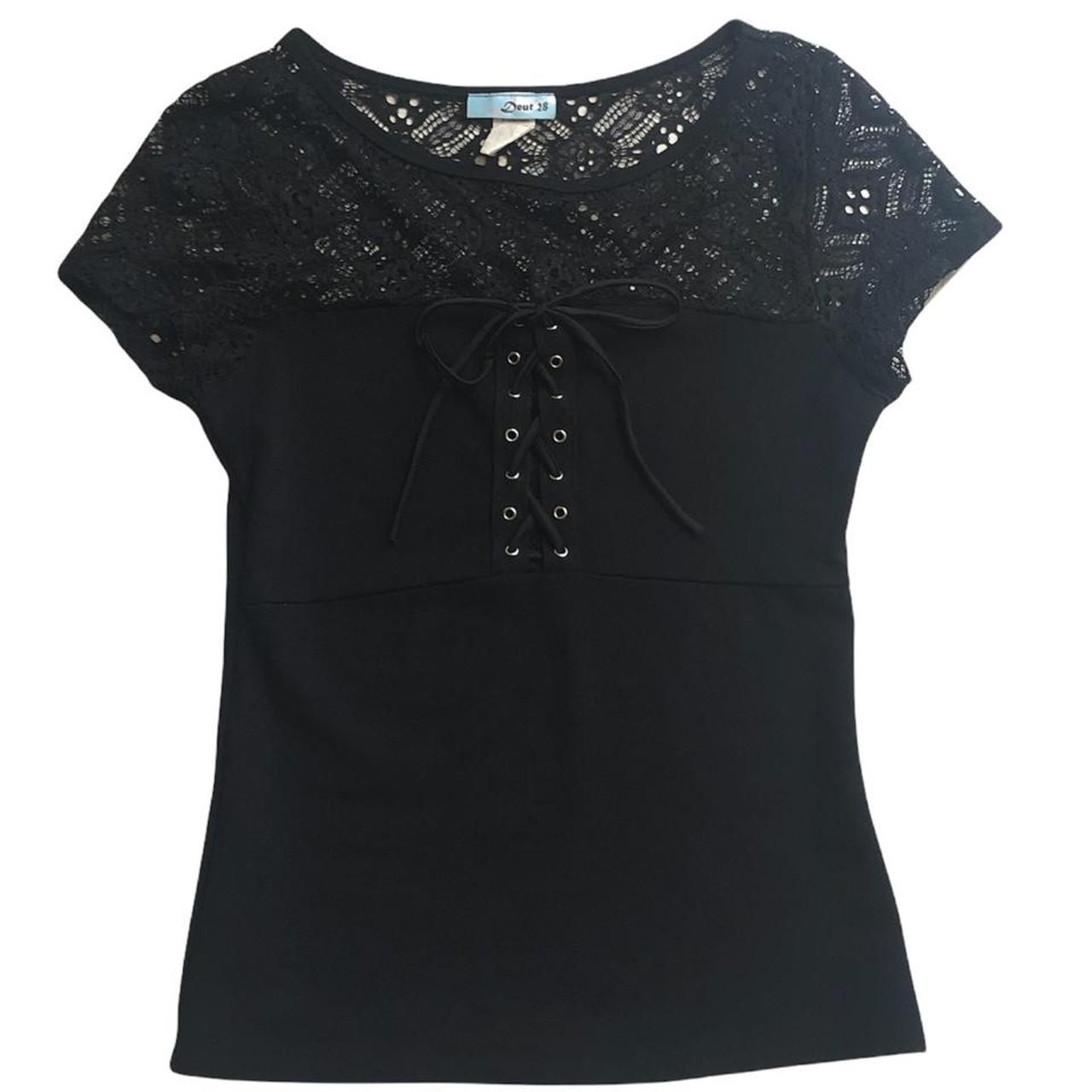 Product Image 1 - Goth black lace top <3
•
Love