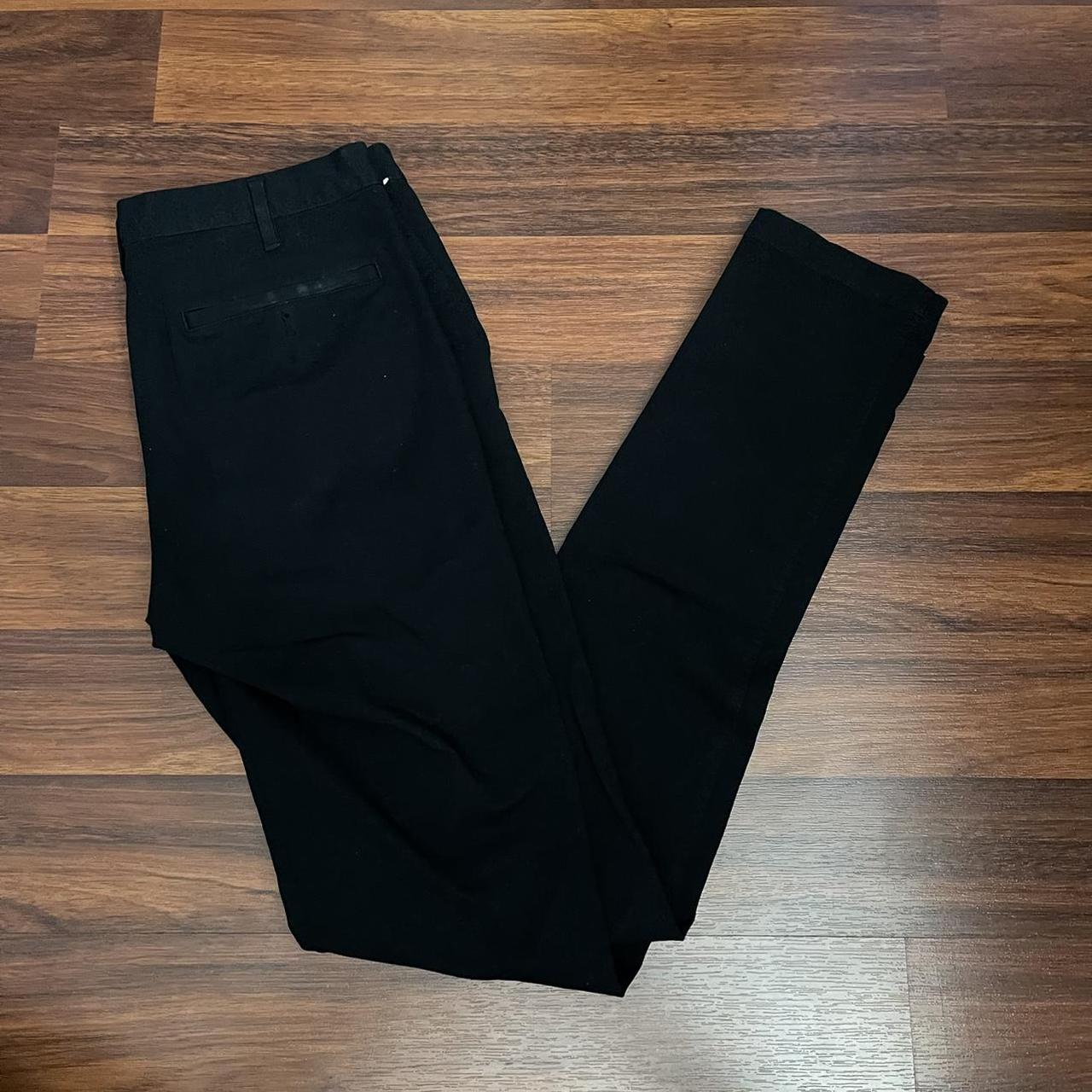 Uniqlo black hot sale chinos