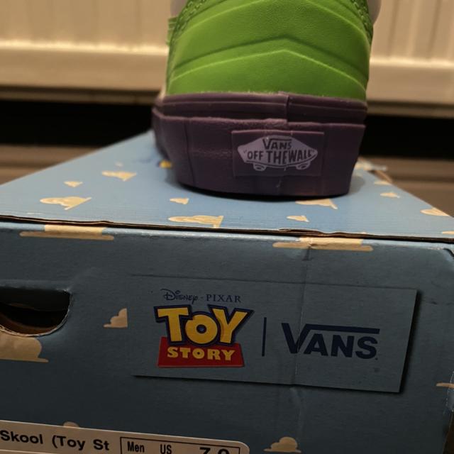 Tenis vans 2024 toy story buzz