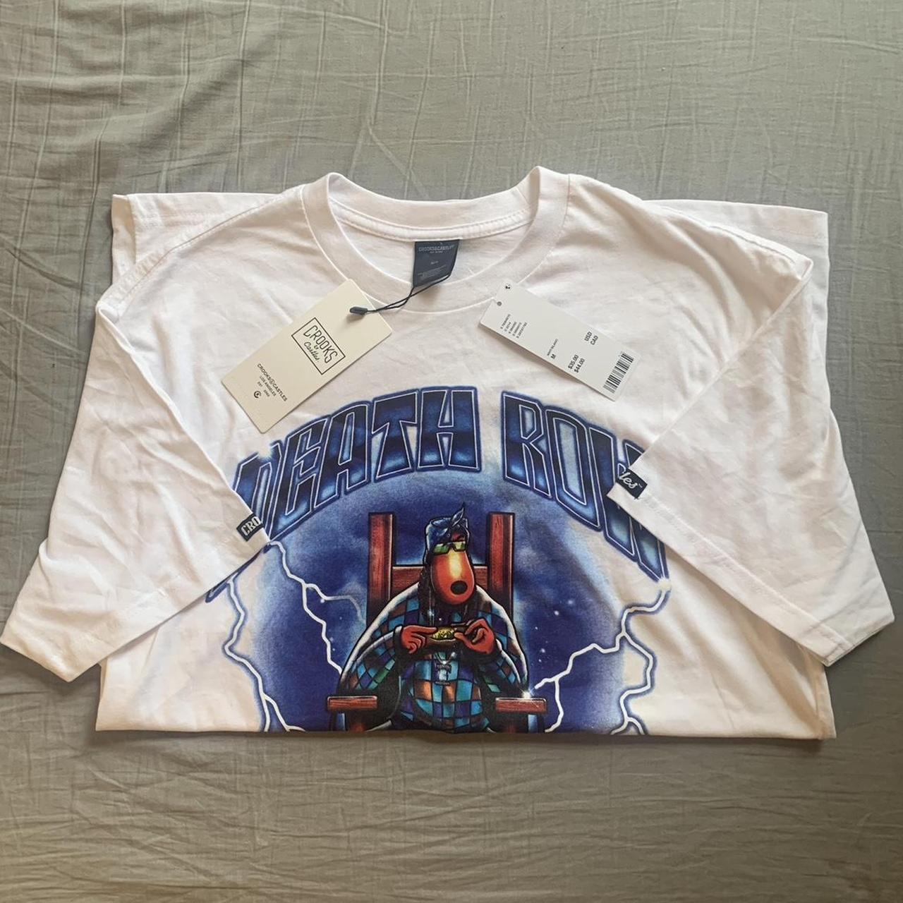 Urban Outfitters Men's T-shirt (2)