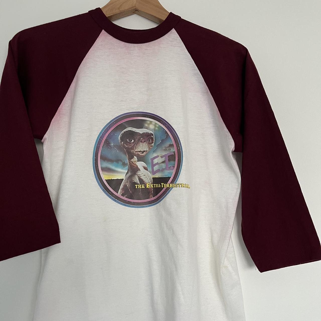 Vintage 80s ET the Extraterrestrial Ringer Tee iron...