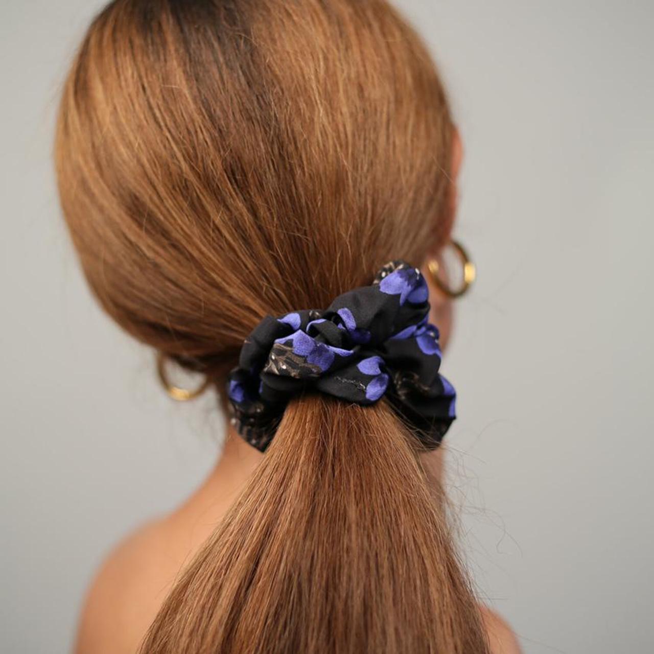 Product Image 3 - Silk scrunchie with black and