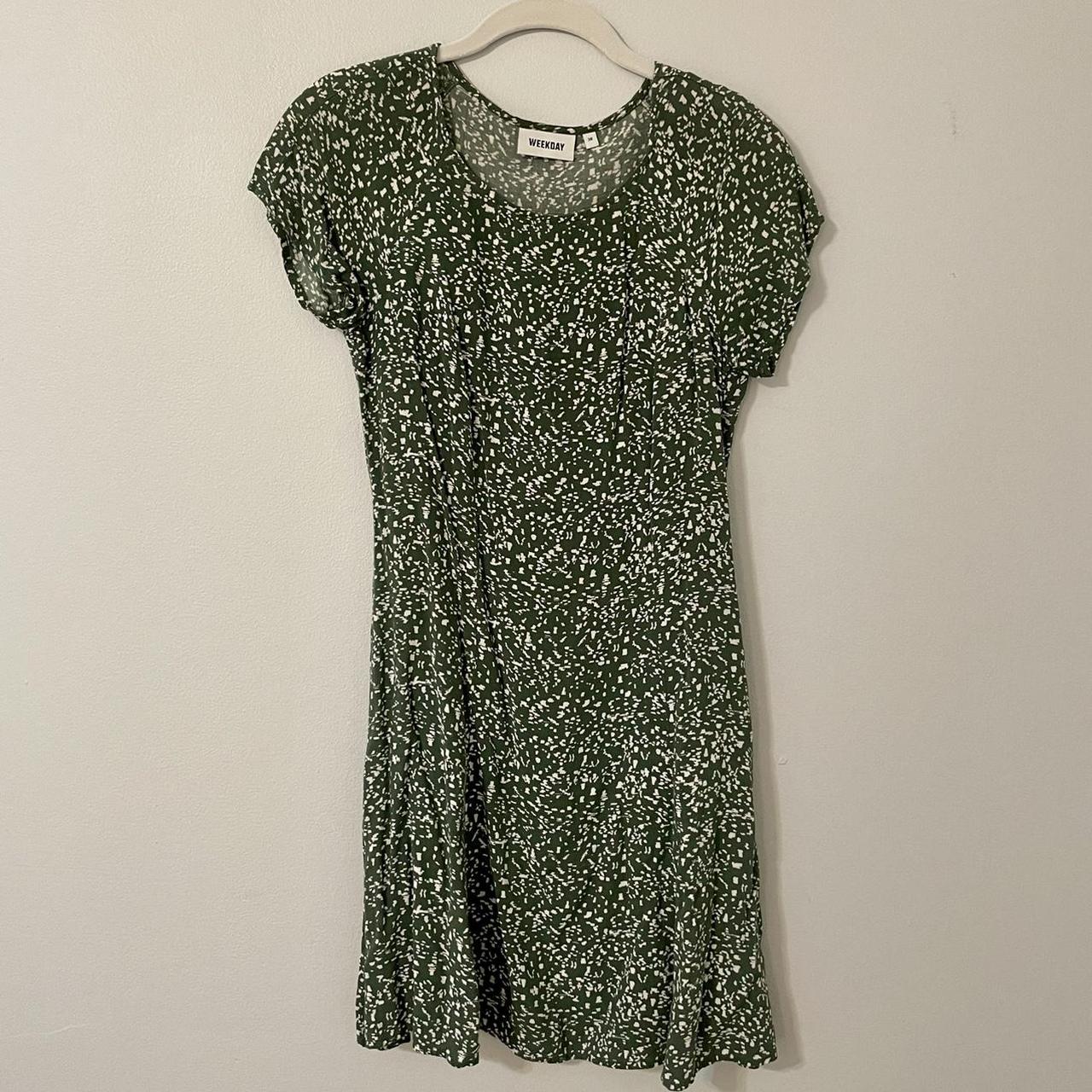 Product Image 1 - weekday rayon green and white