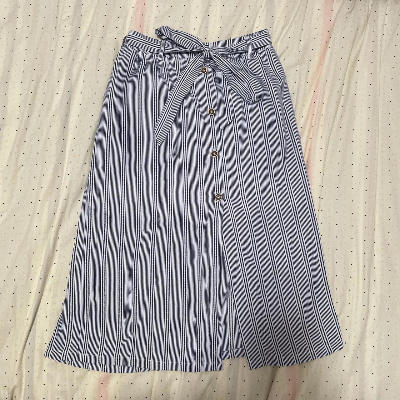 Women's Navy and White Skirt | Depop