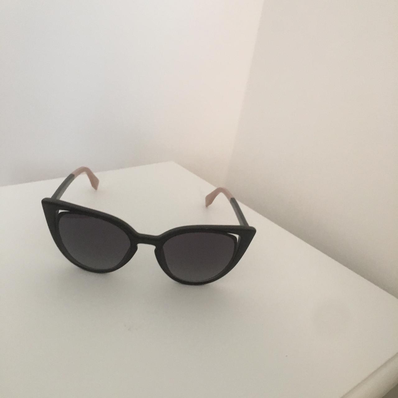 Fendi cutout cat outlet eye sunglasses