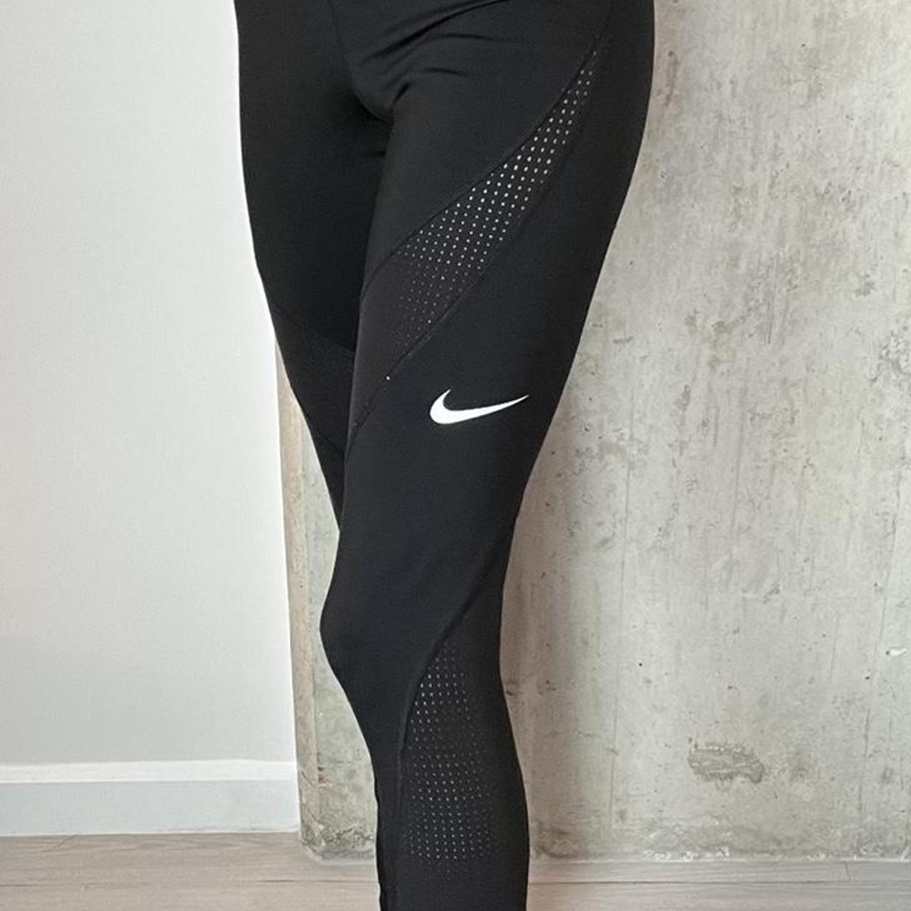 Nike pro hypercool tights hotsell