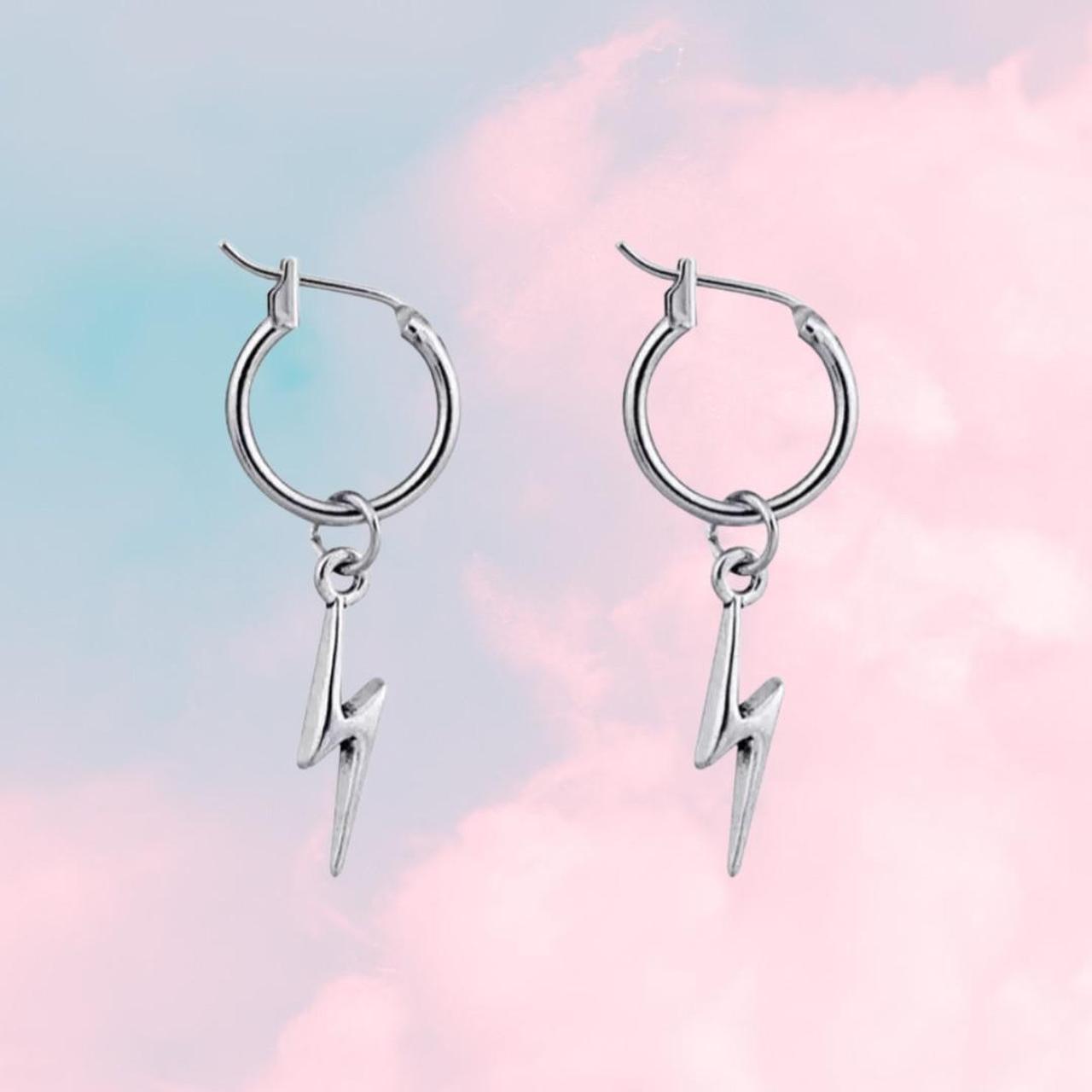 💖Stainless steel lightning bolt earrings 💖 👽Free... - Depop