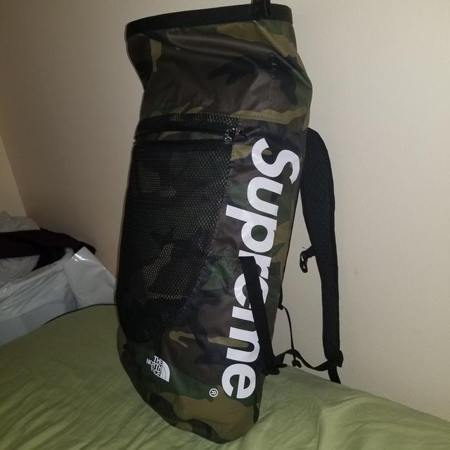 Supreme the north face hotsell waterproof backpack woodland camo