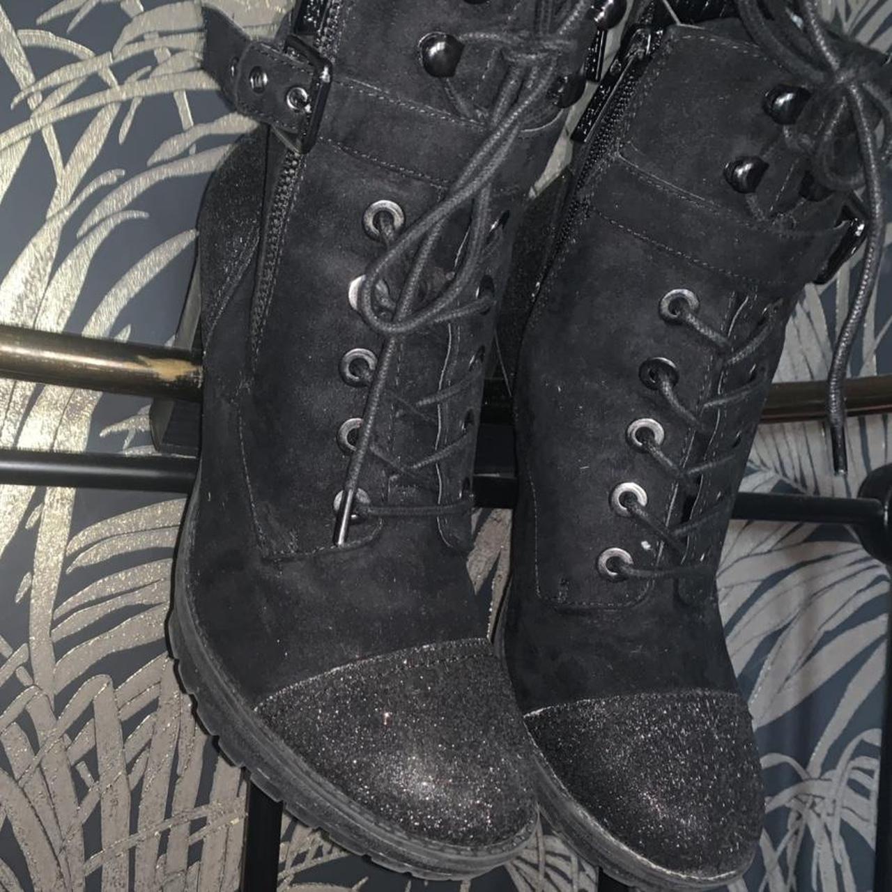 Guess women’s W8 (size 5.5 UK) black boots.... Depop