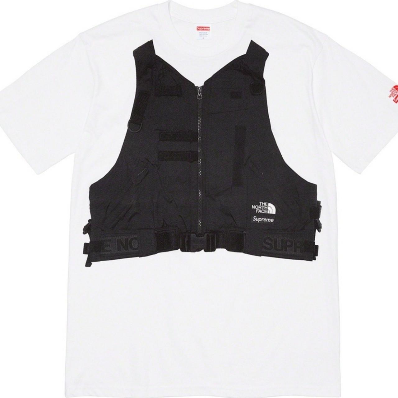 Supreme Men's White and Black T-shirt (2)
