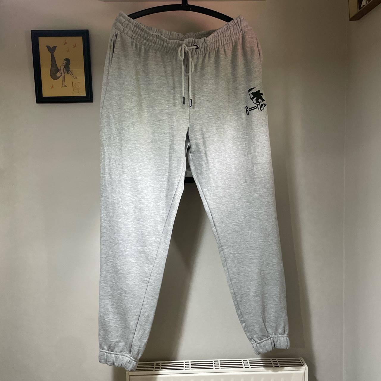 Gotcha - grey Joggers … old school surf brand from... - Depop