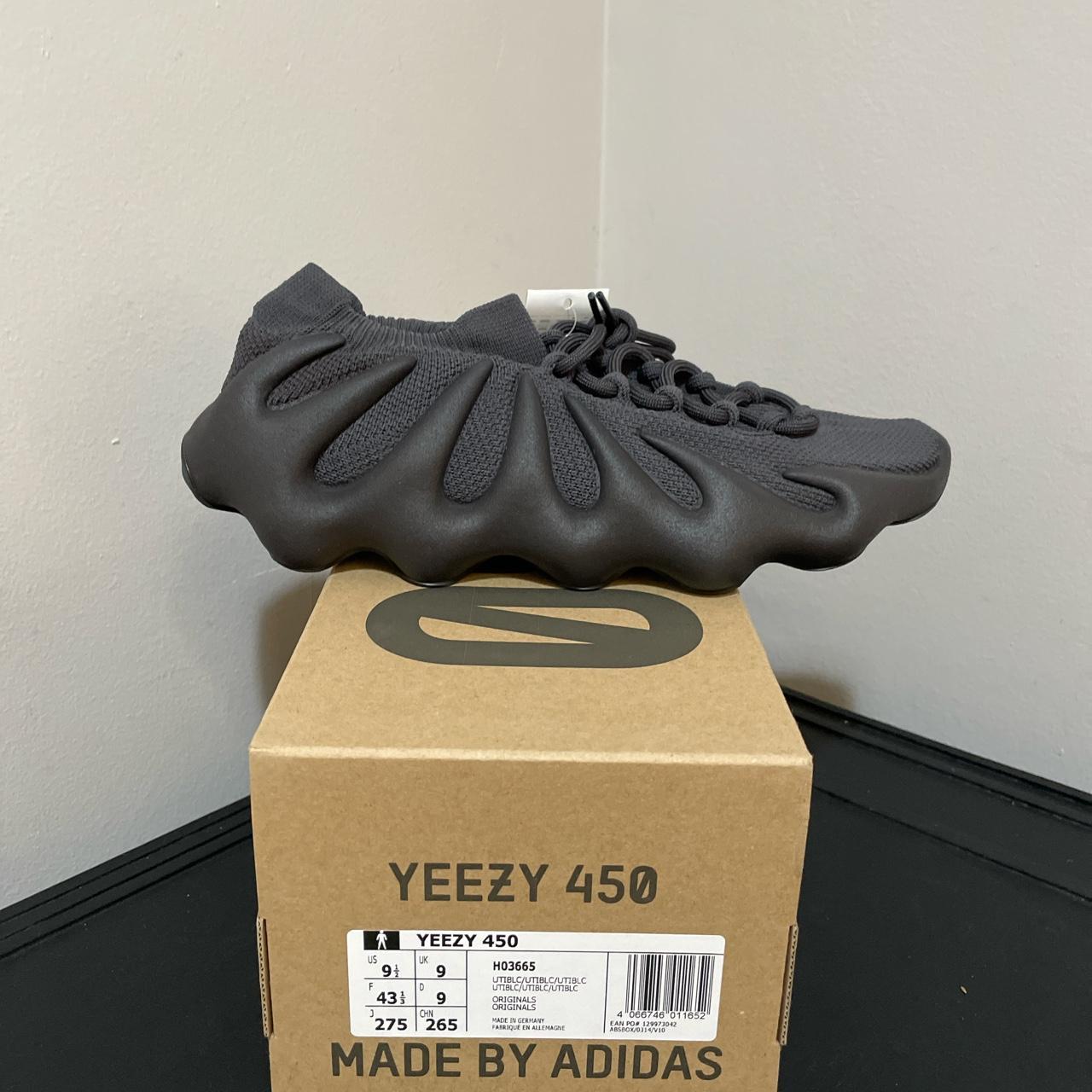 mens black yeezy trainers
