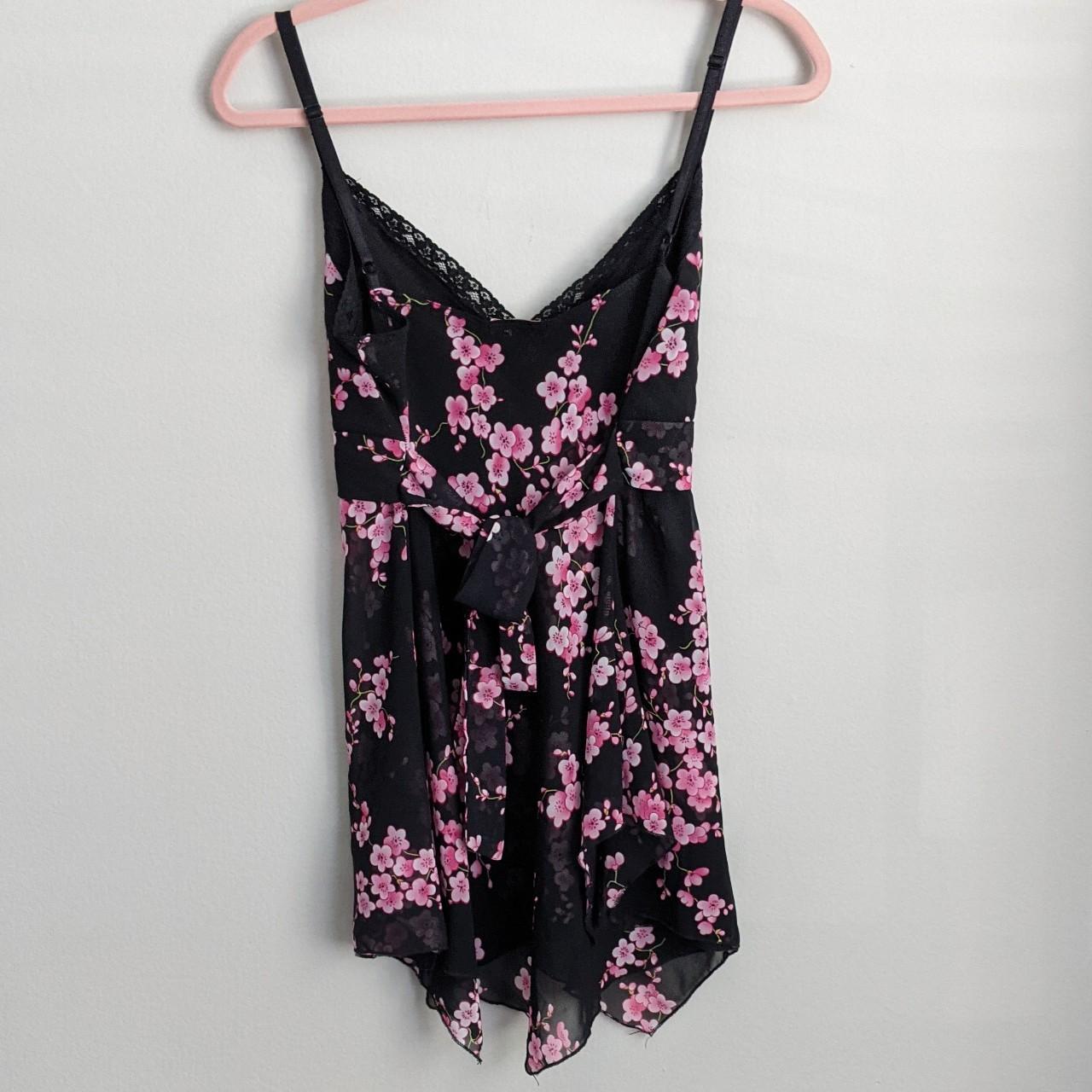 Product Image 3 - Sheer Floral Cami Top

Condition: Excellent