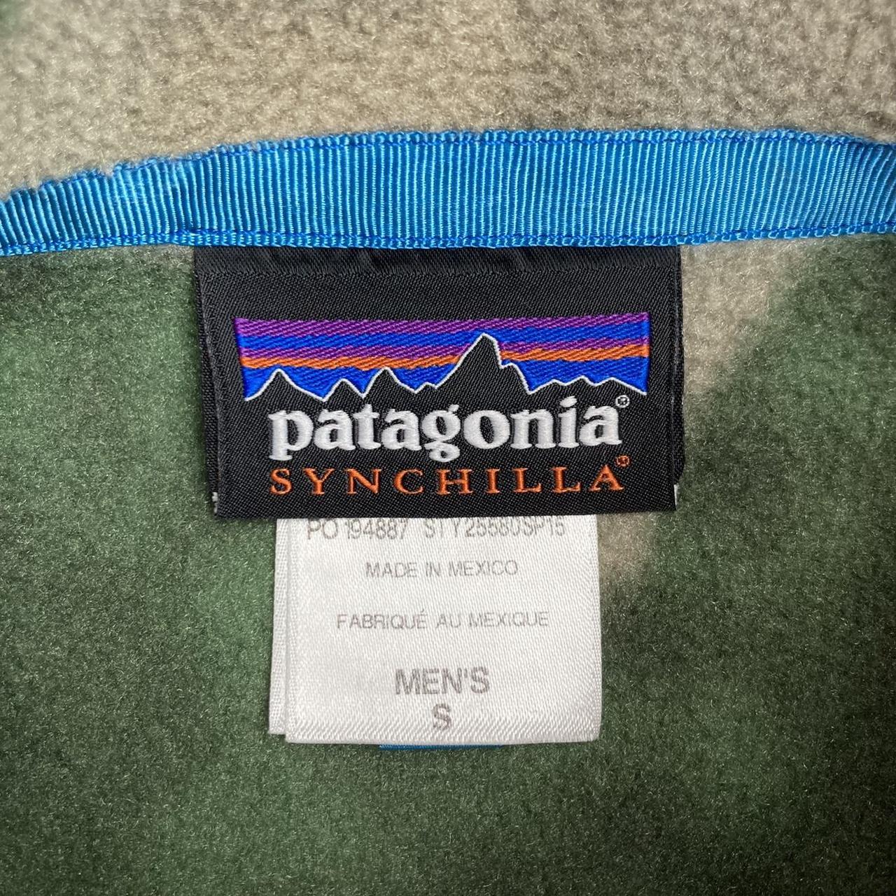 Patagonia Men's Green Sweatshirt | Depop