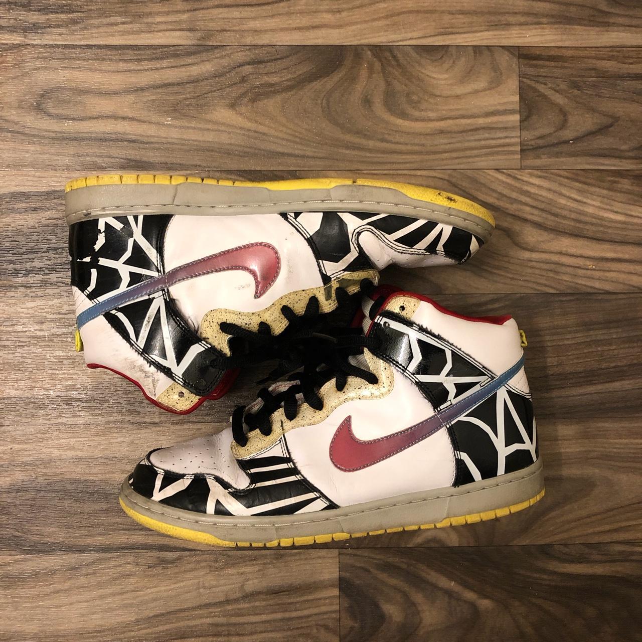 nike sb dunk thrashin