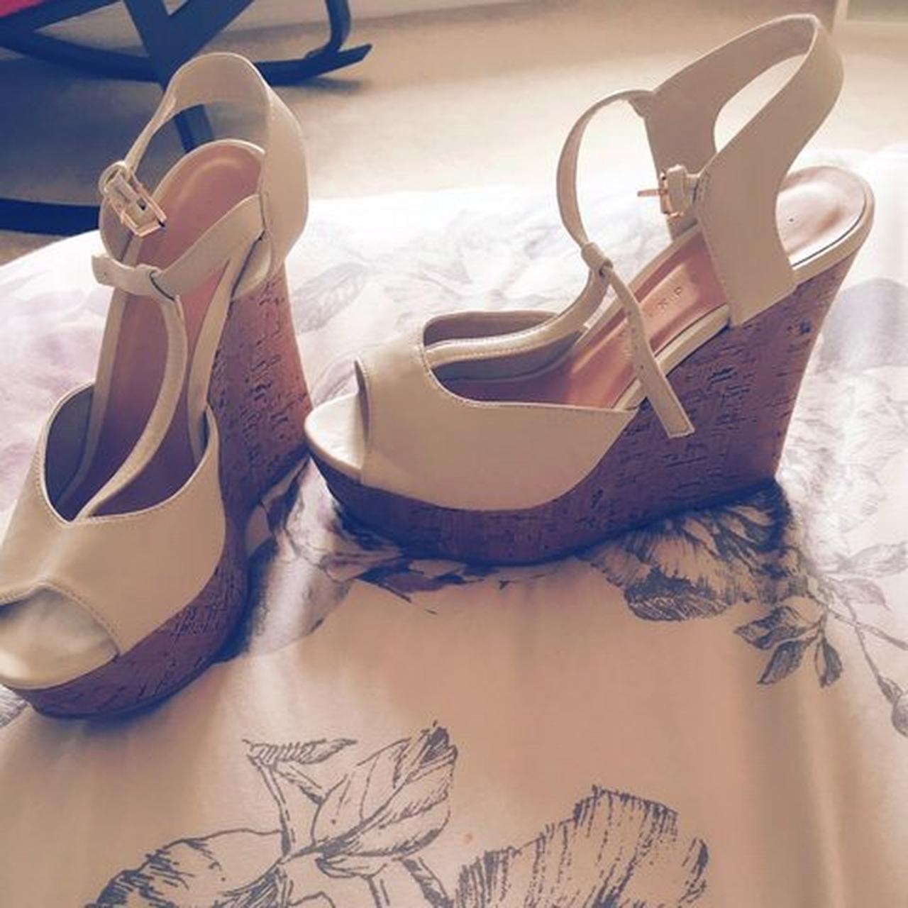 Beige on sale cork wedges