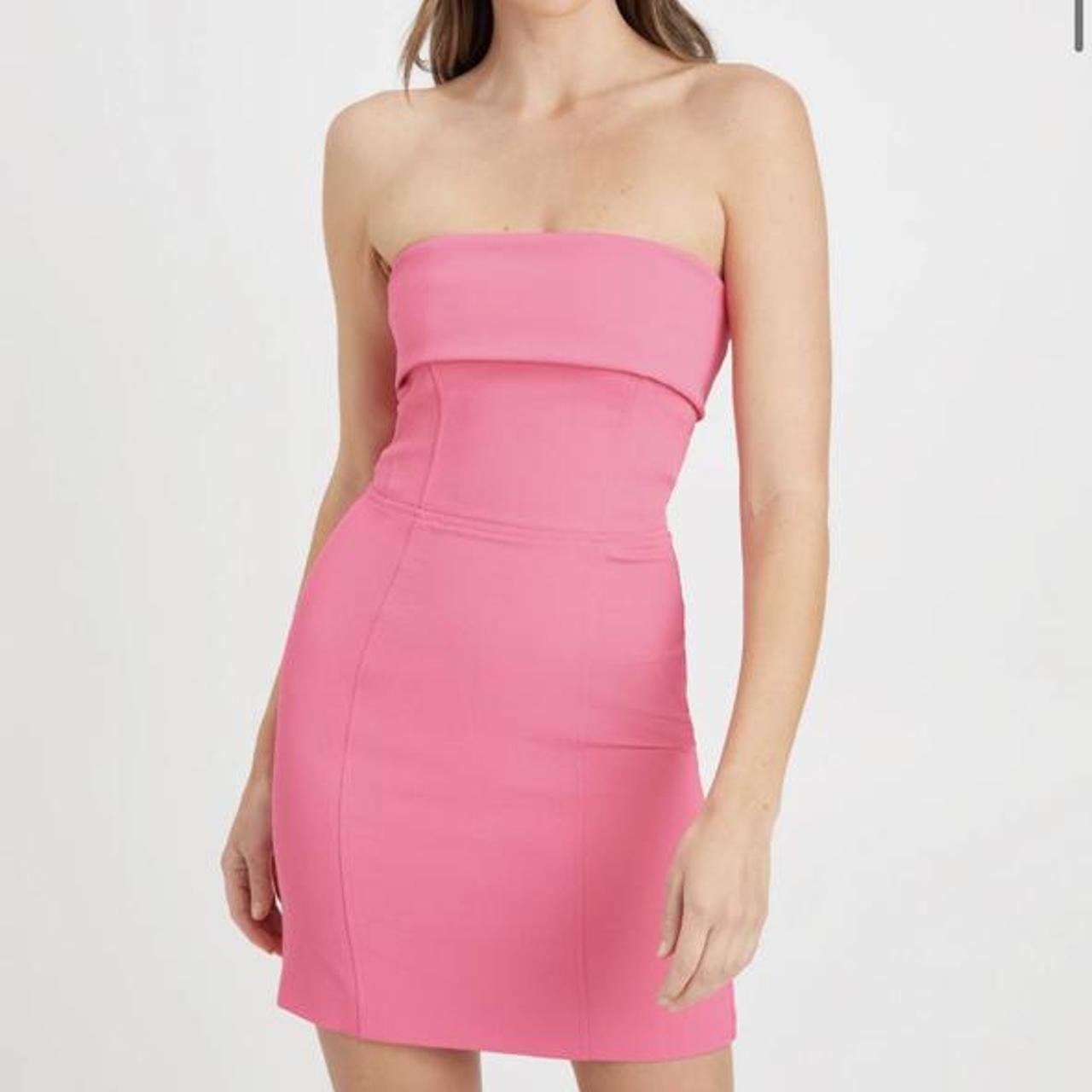 Kookai oyster dress in PINK 💕 So flattering and... Depop