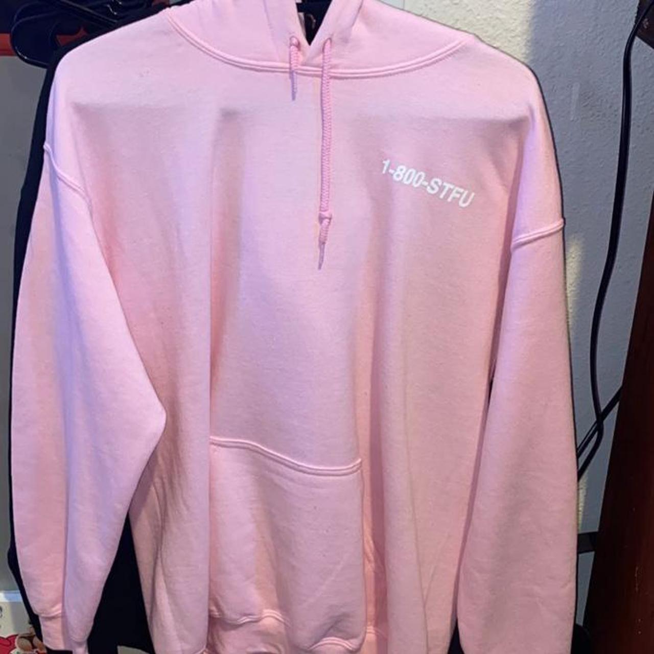 Emma chamberlain shop shadow hill hoodie