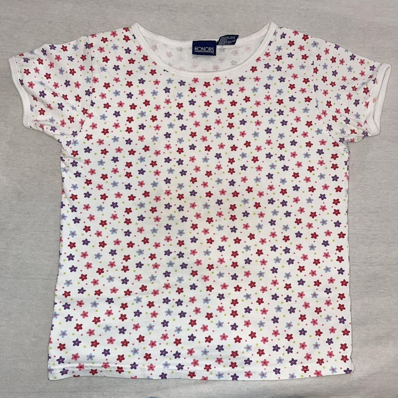 Women's White and Red T-shirt | Depop