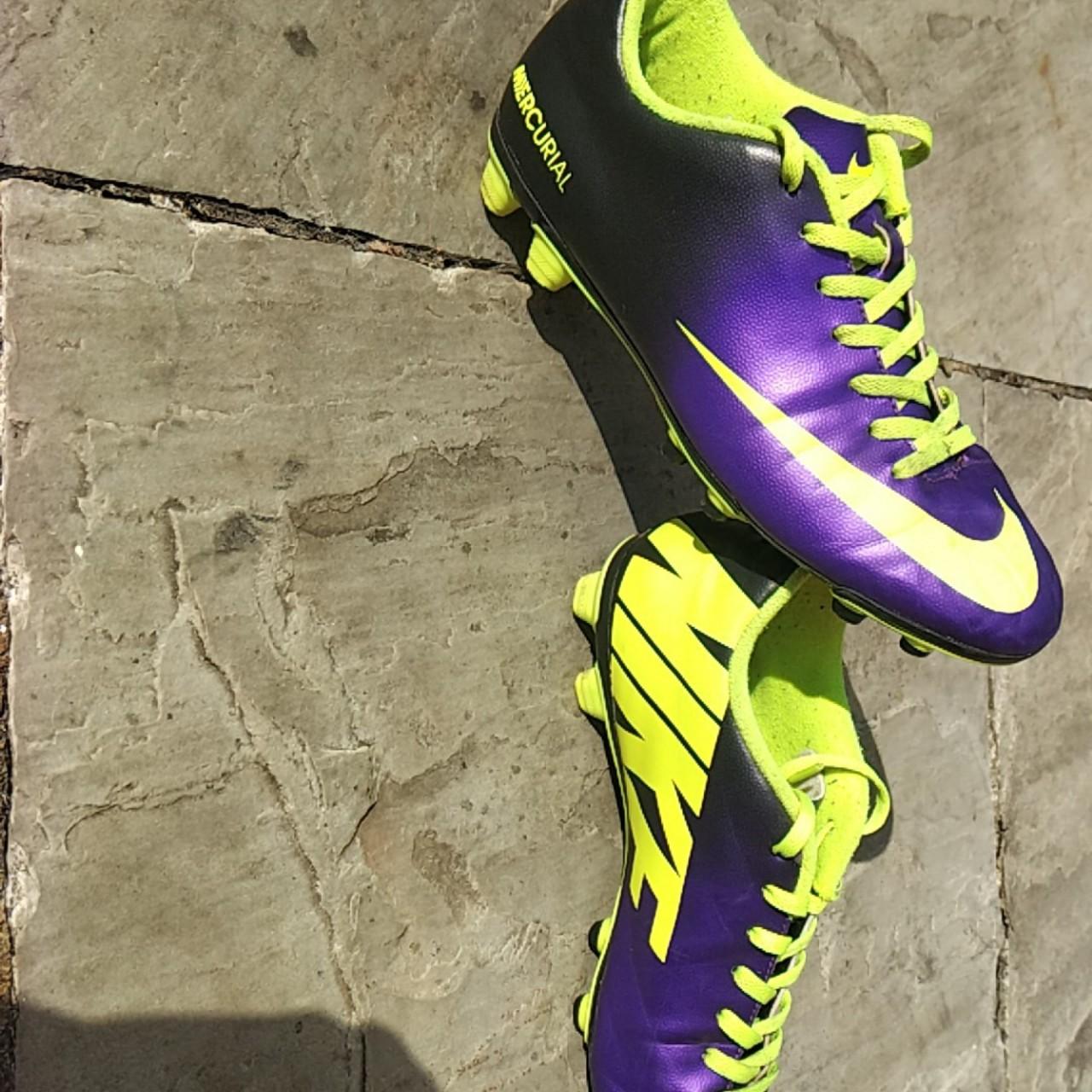 purple and yellow nike football boots