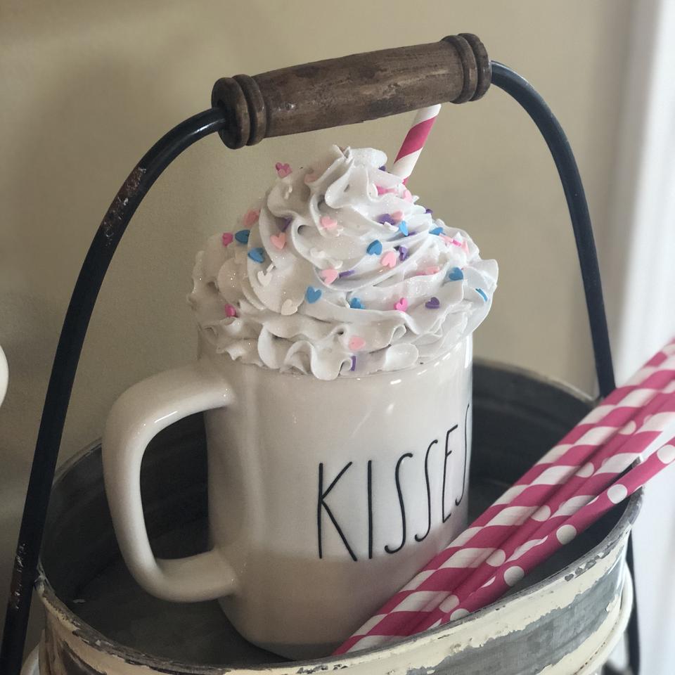 4 seasonal Faux Whipped Cream Mug Toppers are made - Depop