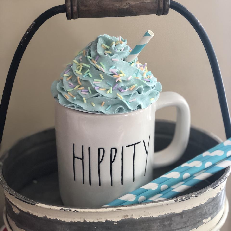 4 seasonal Faux Whipped Cream Mug Toppers are made - Depop