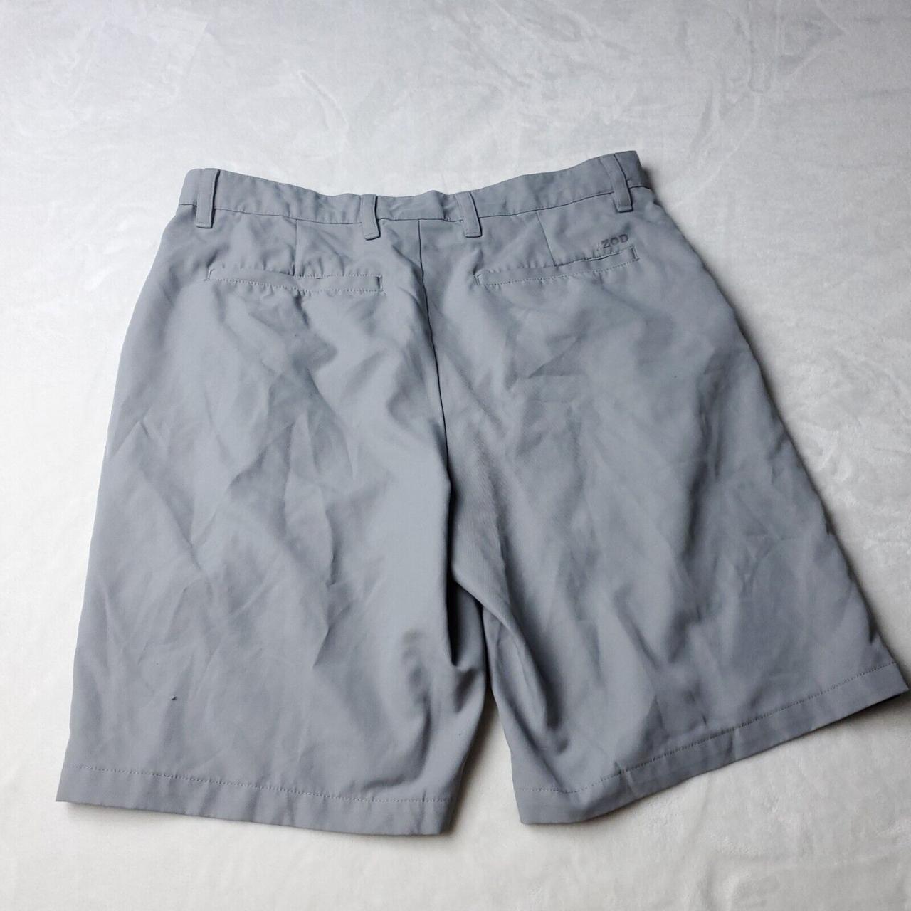 Izod Men's Grey Shorts | Depop