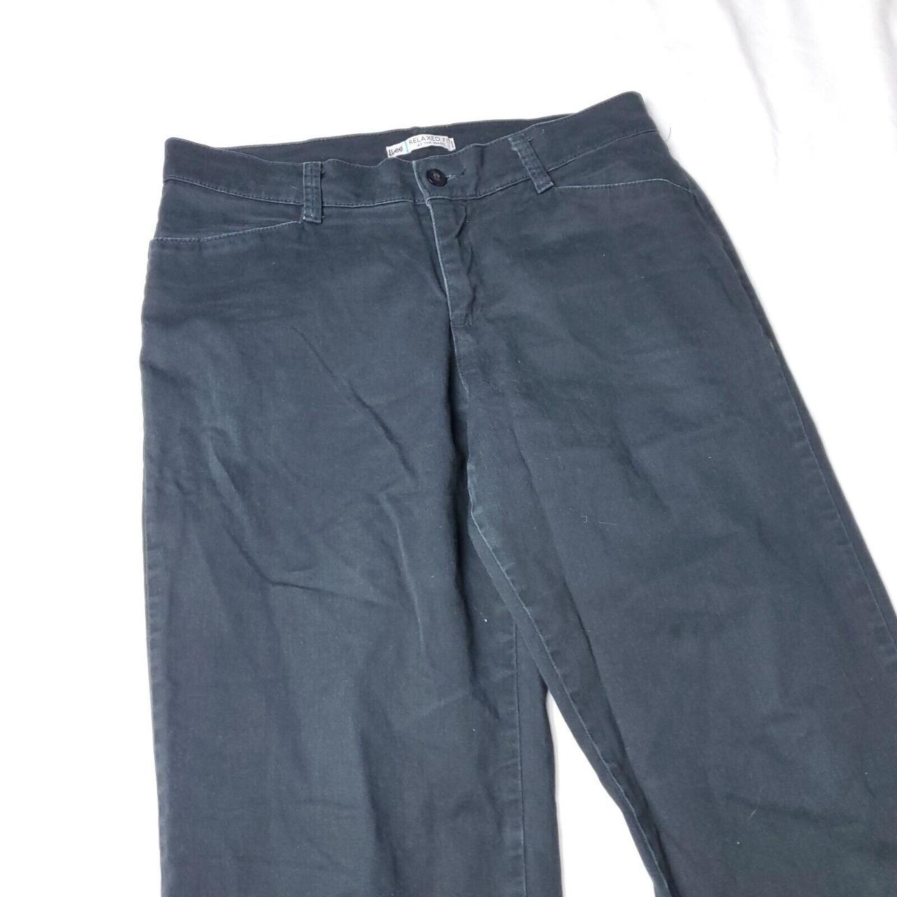 Lee Relaxed Pants Womens Size 12 Short 32x28... - Depop