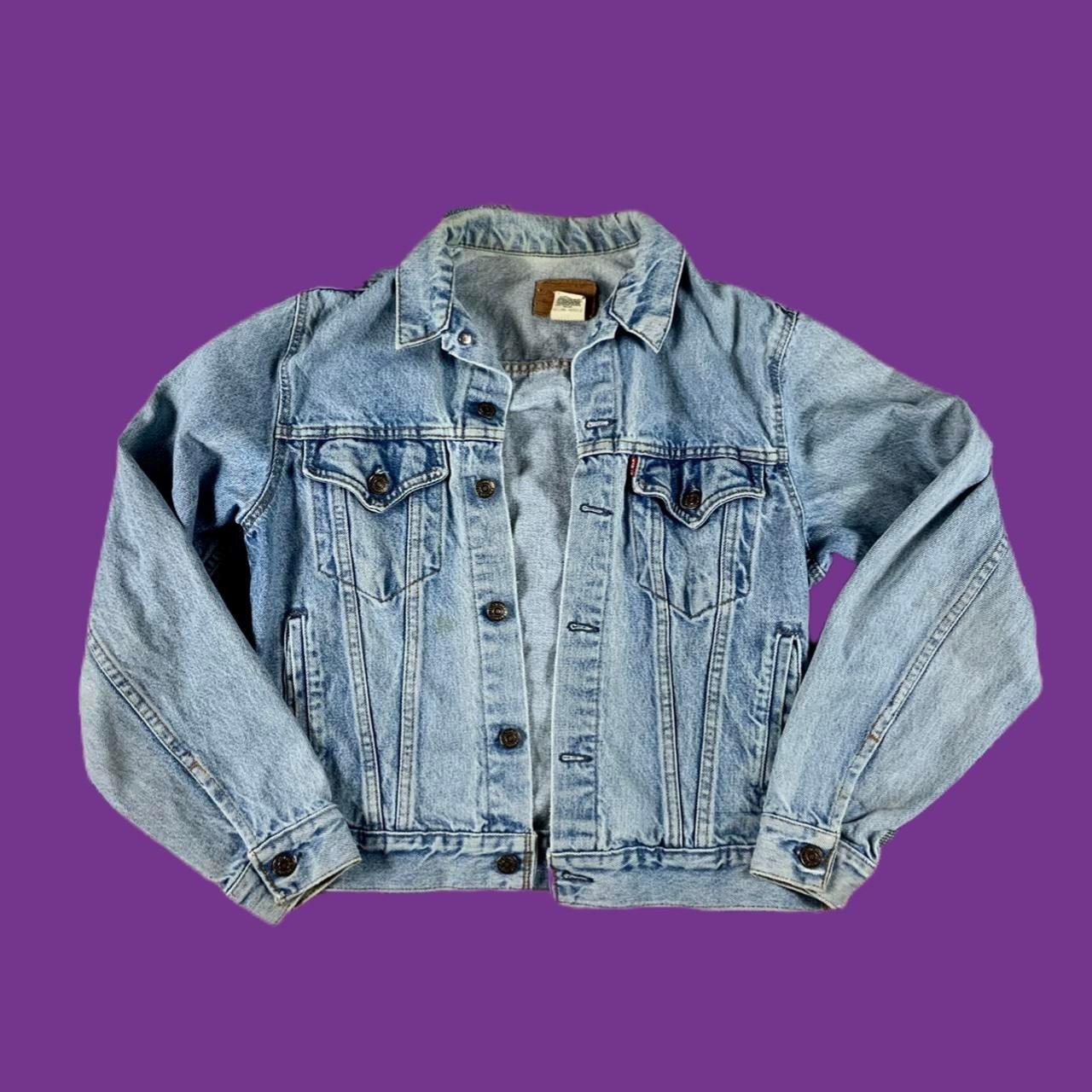 VINTAGE LEVI’S DENIM TRUCKER JACKET FROM THE 80S OR...