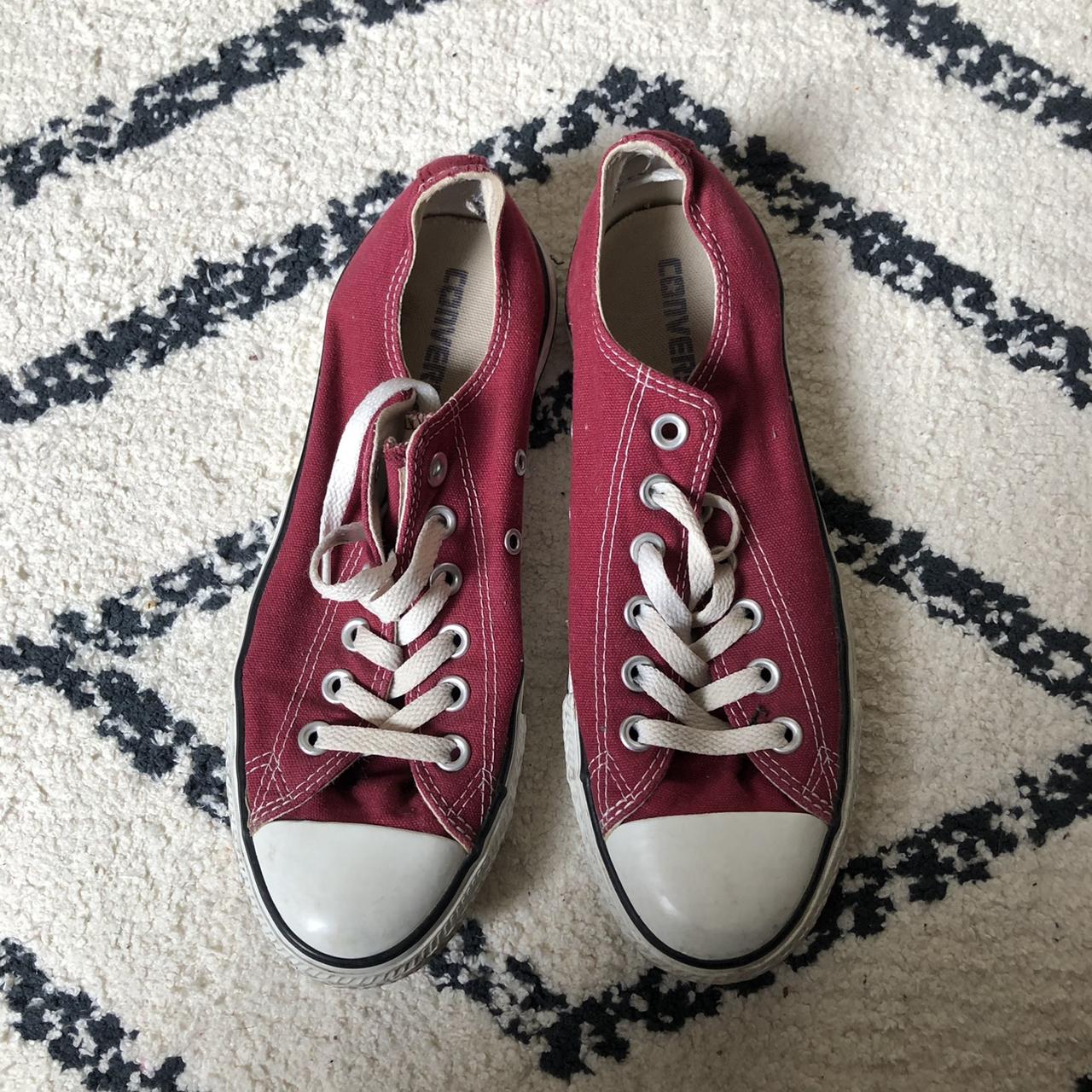 Burgundy converse size 6 hotsell