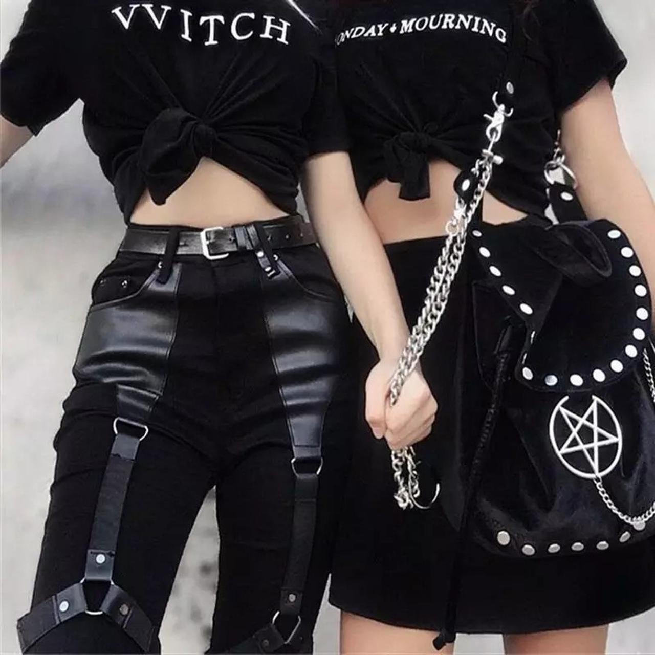 What Is Nu-Goth Fashion, How to Style and Pull it Off?