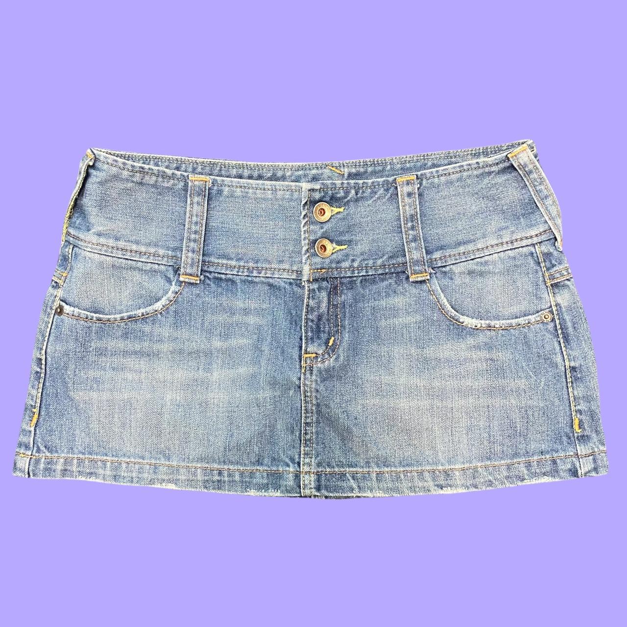 Low rise denim mini skirt from the early 2000s! The... - Depop