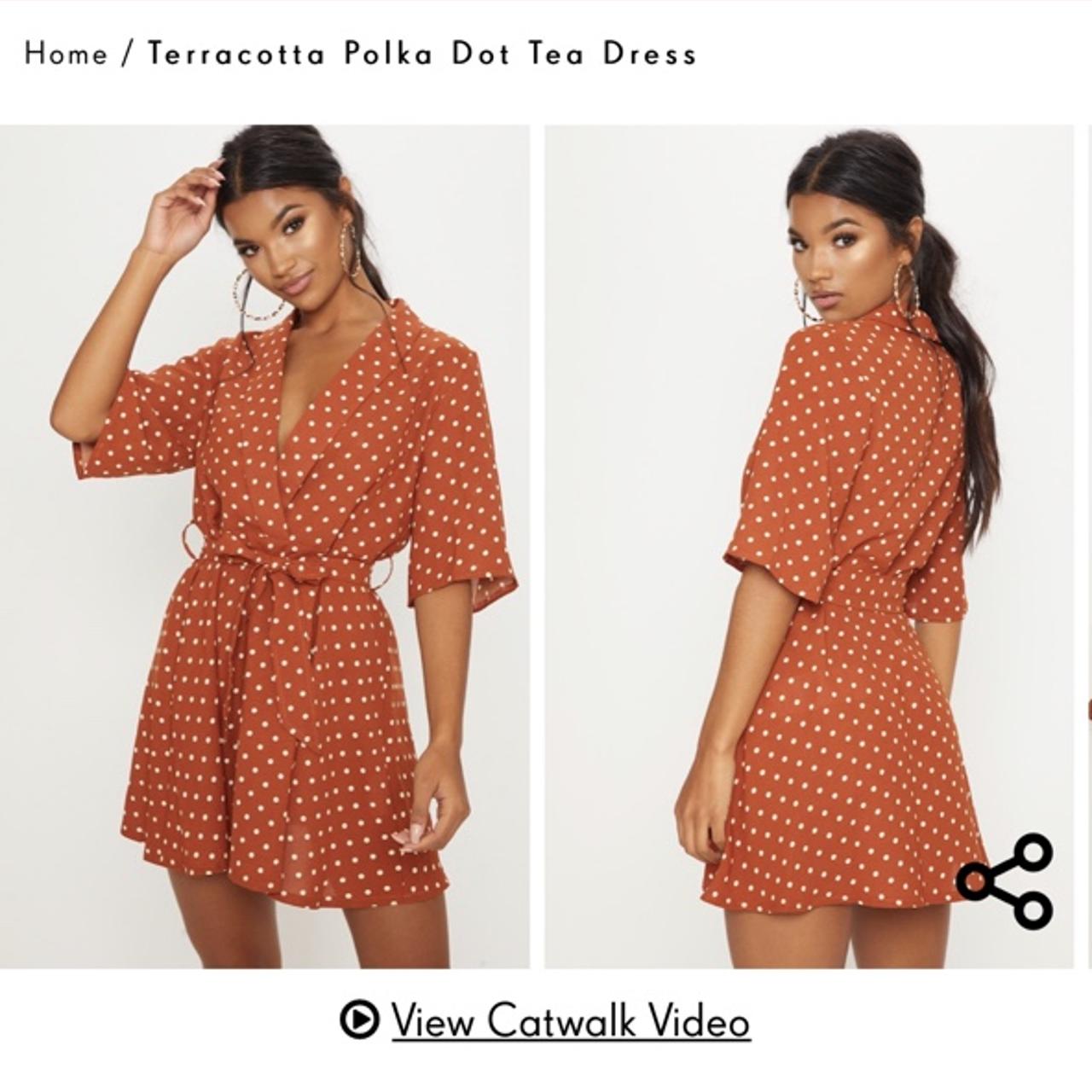 Pretty little thing orange polka dot tea dress 🍑,