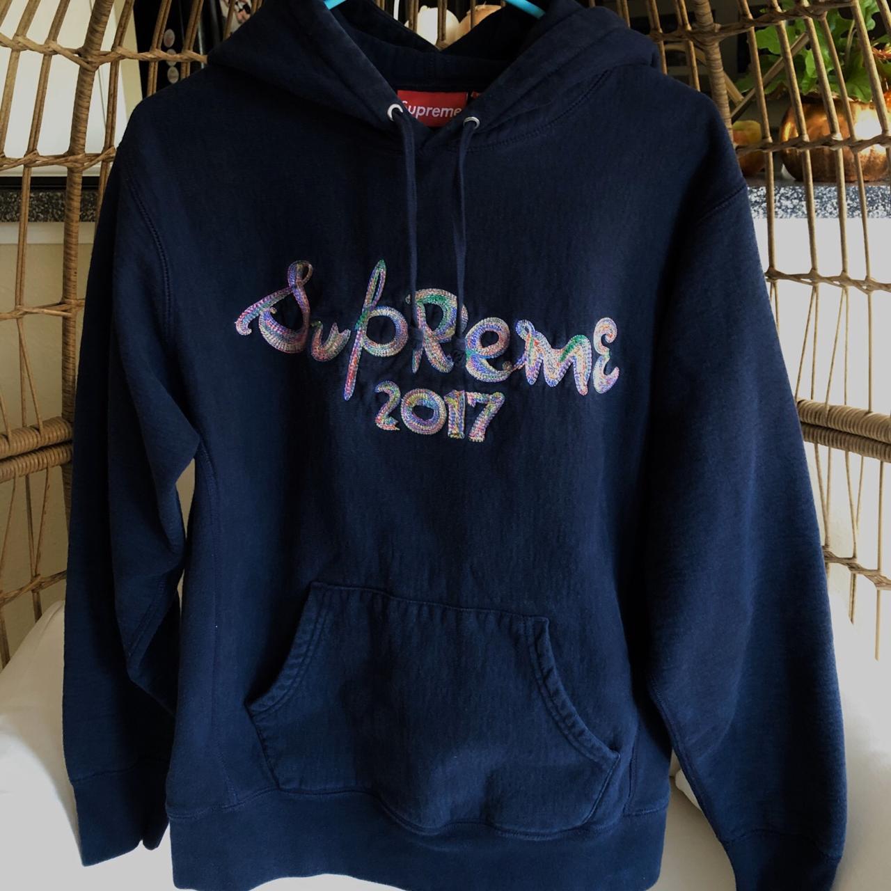 Men's XL supreme hoodie StockX - Depop