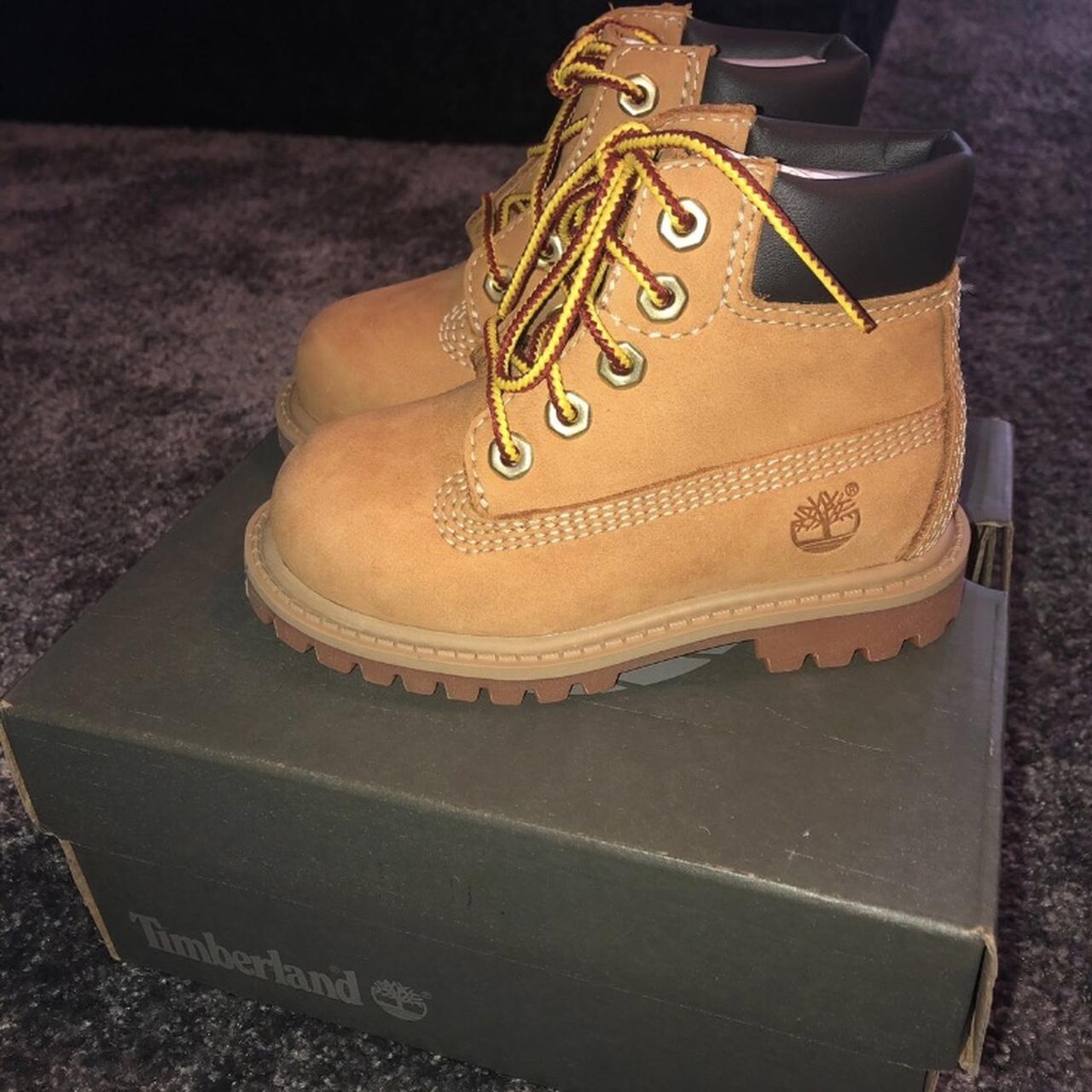 Youth timberland deals boots size 4