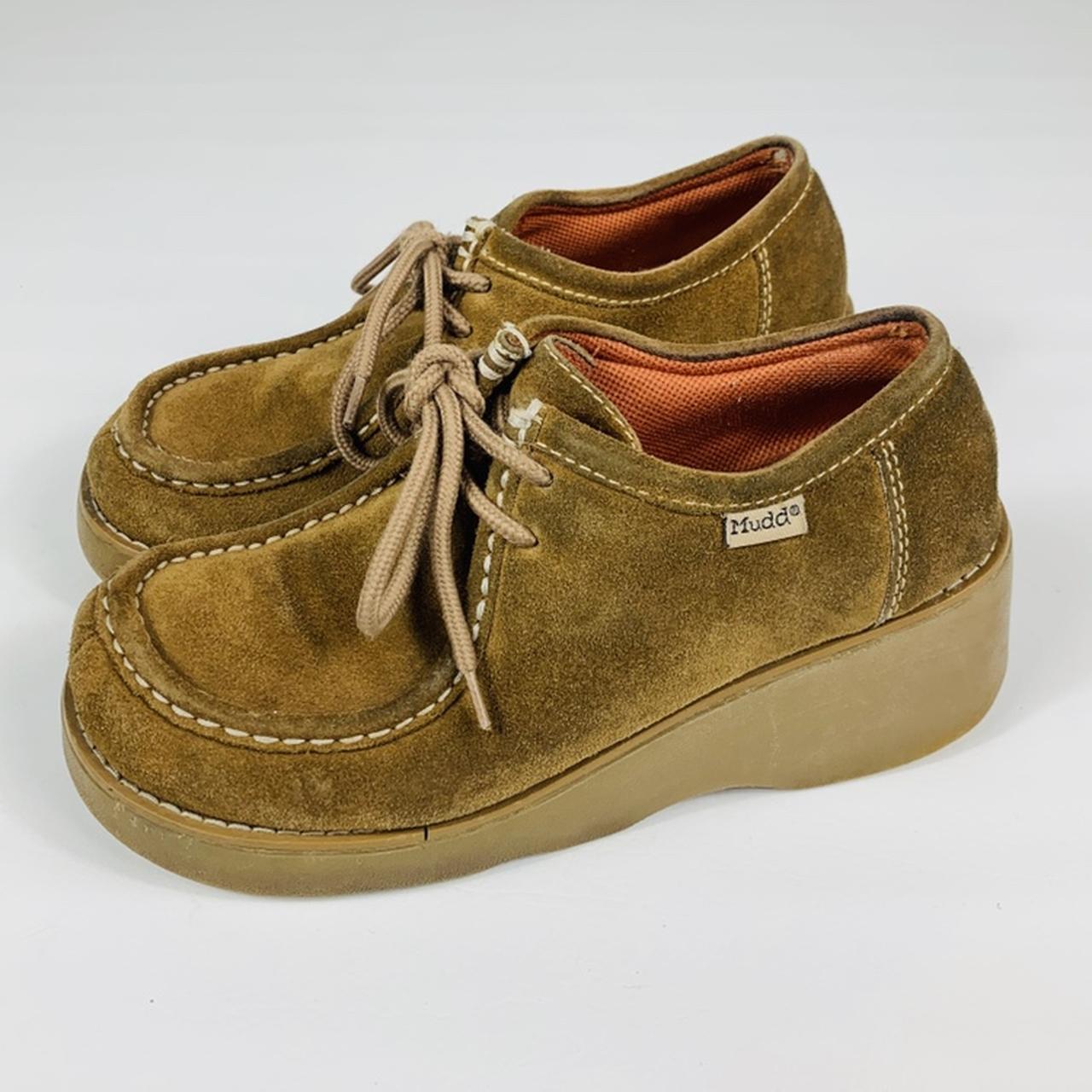 Mudd platform suede shoes