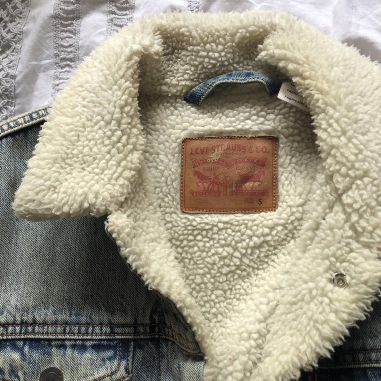 Levi's Women's Jacket | Depop