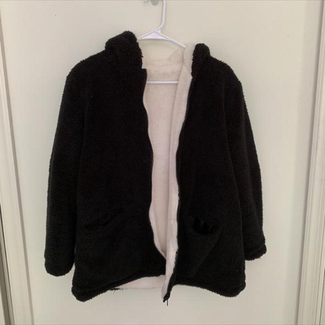 Brandy melville clearance fluffy jacket