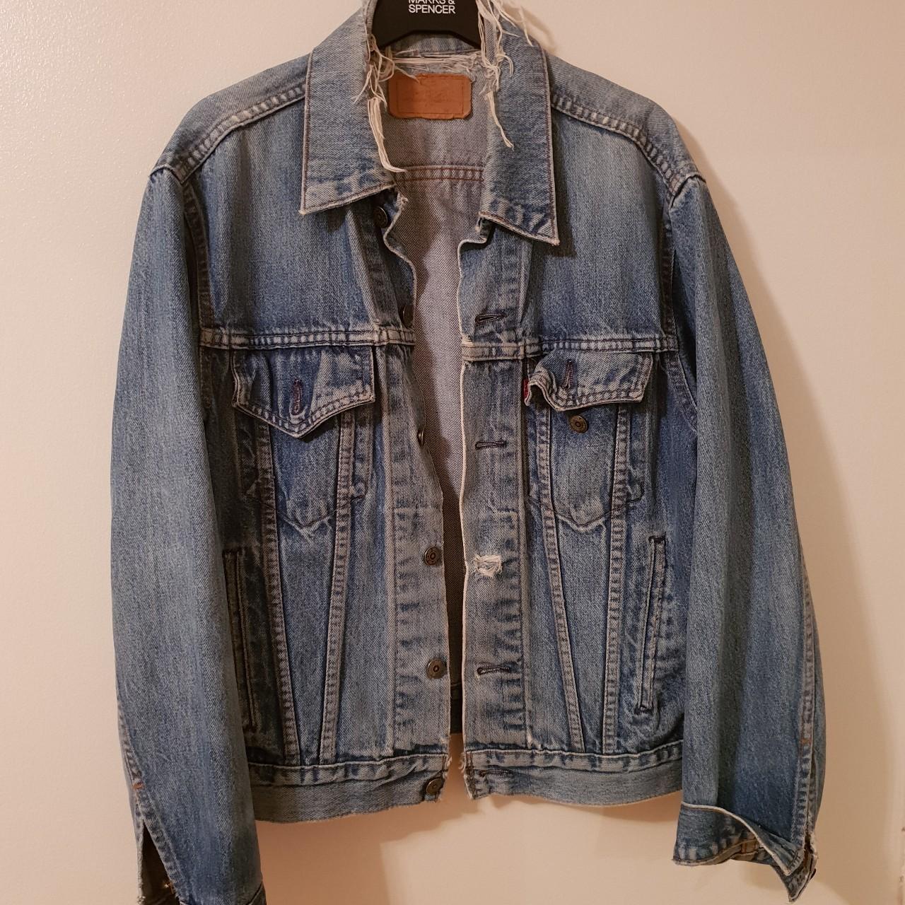 Levis 501 denim jacket. Size medium. Perfectly